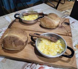 Paila de Huevo + Pan + Café o Te