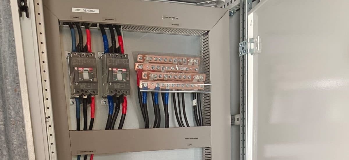 Portada de Electricidad CQM