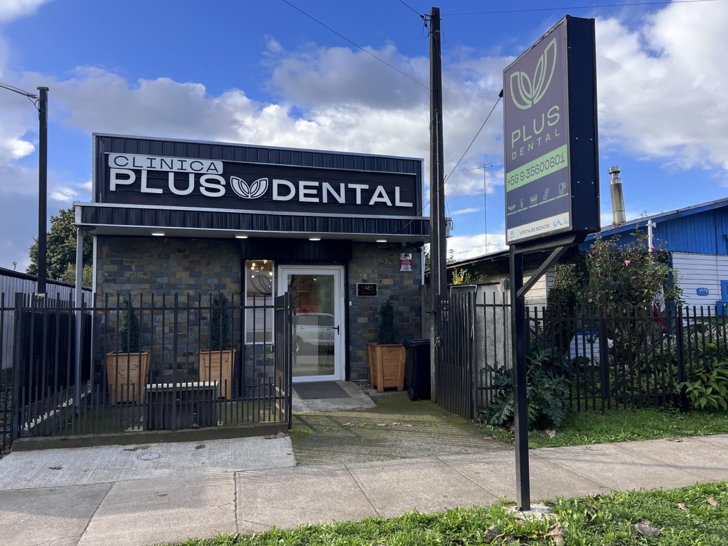 Portada de Clínica Plus Dental